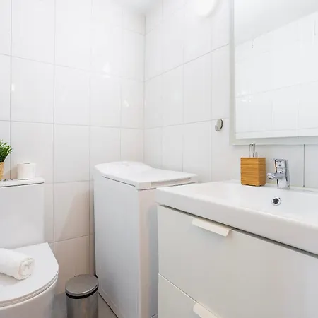 Con Terraza Y Vistas Al Mar - Nogalera Ii By Rent Me *