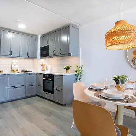 Con Terraza Y Vistas Al Mar - Nogalera Ii By Rent Me * Torremolinos