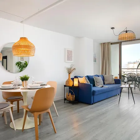 Con Terraza Y Vistas Al Mar - Nogalera Ii By Rent Me *